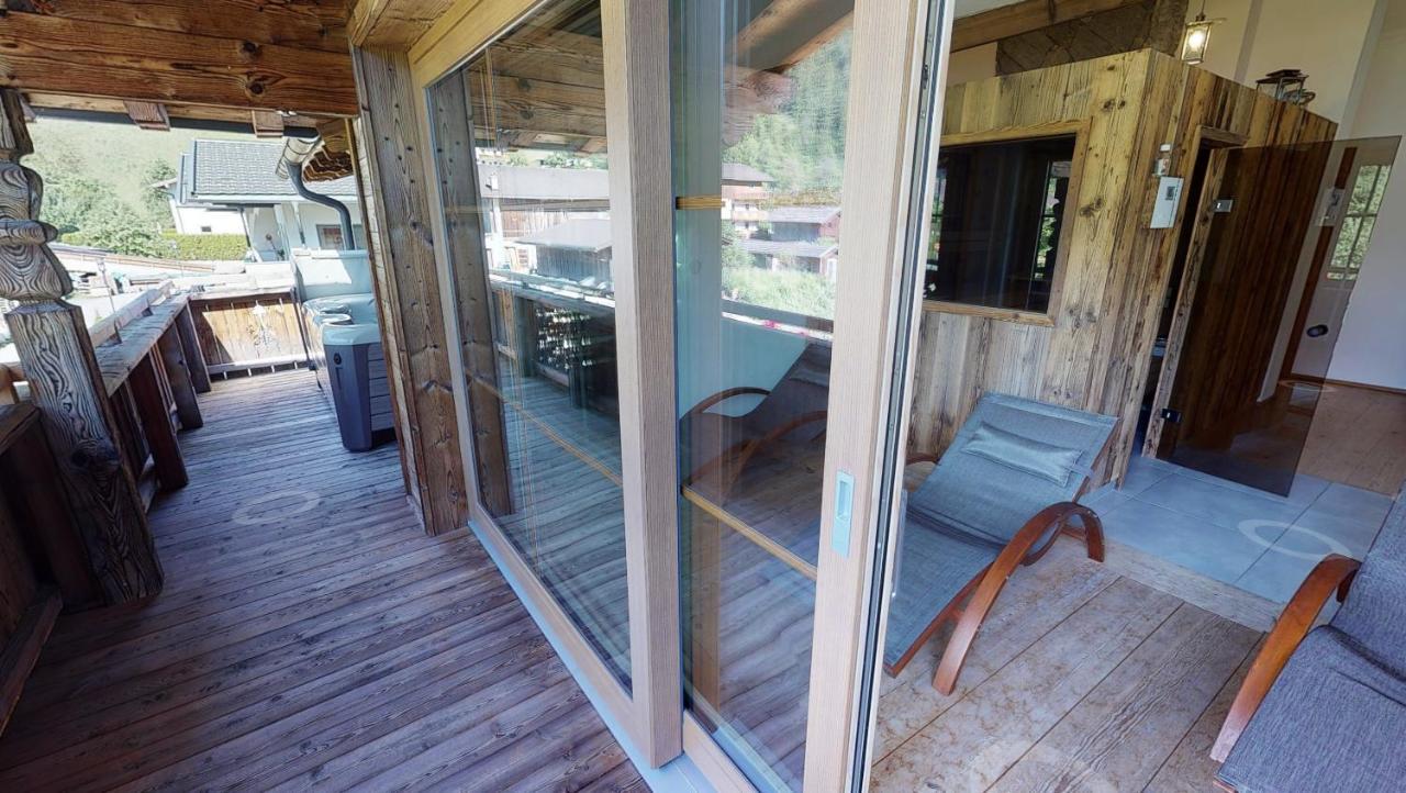 Appartements "Da Zillertaler Und Die Geigerin" Mayrhofen Exterior photo